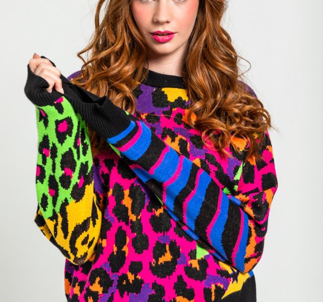 sueter-sencillo-tejido-de-estampado-variado-de-animal-print-caotica